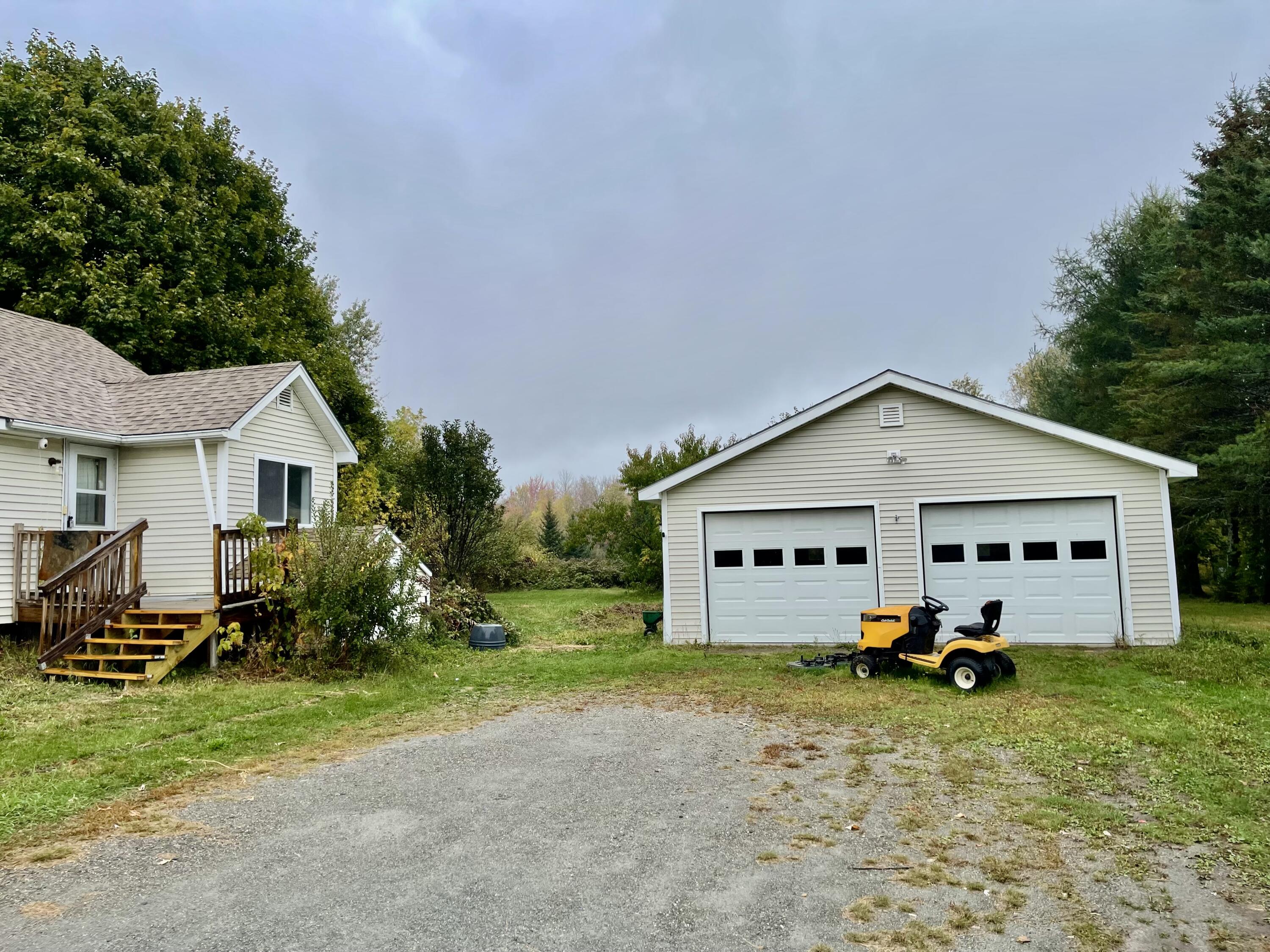 879 Hudson Road Glenburn ME 04401