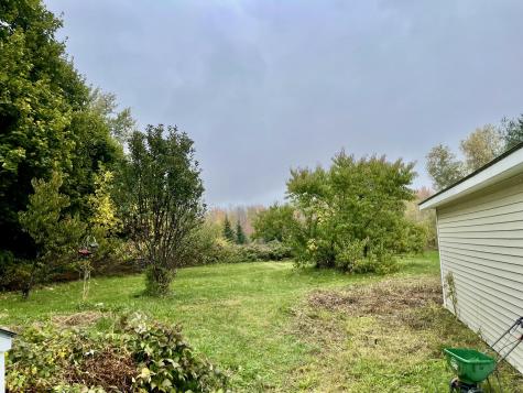 879 Hudson Road Glenburn ME 04401