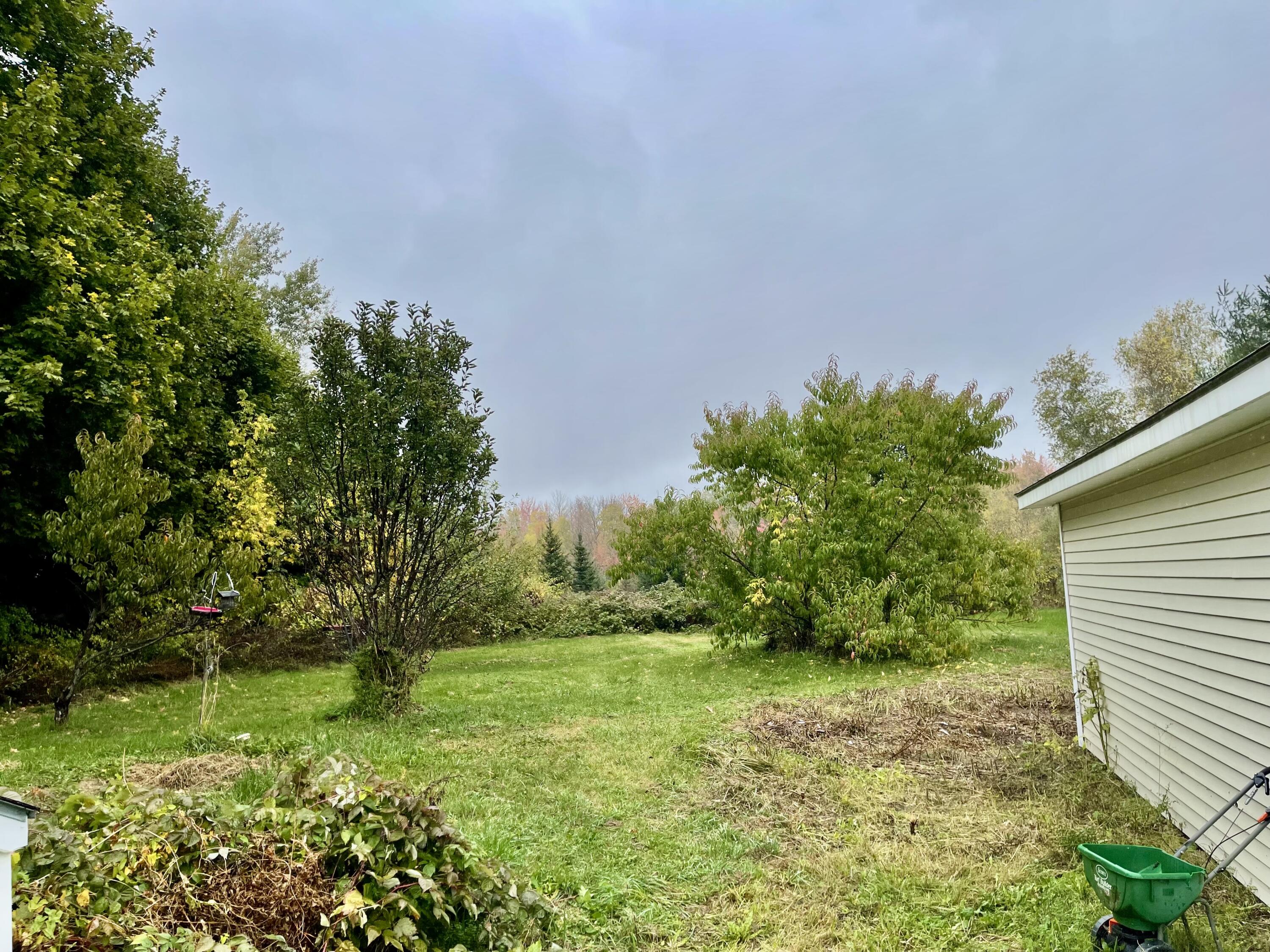 879 Hudson Road Glenburn ME 04401