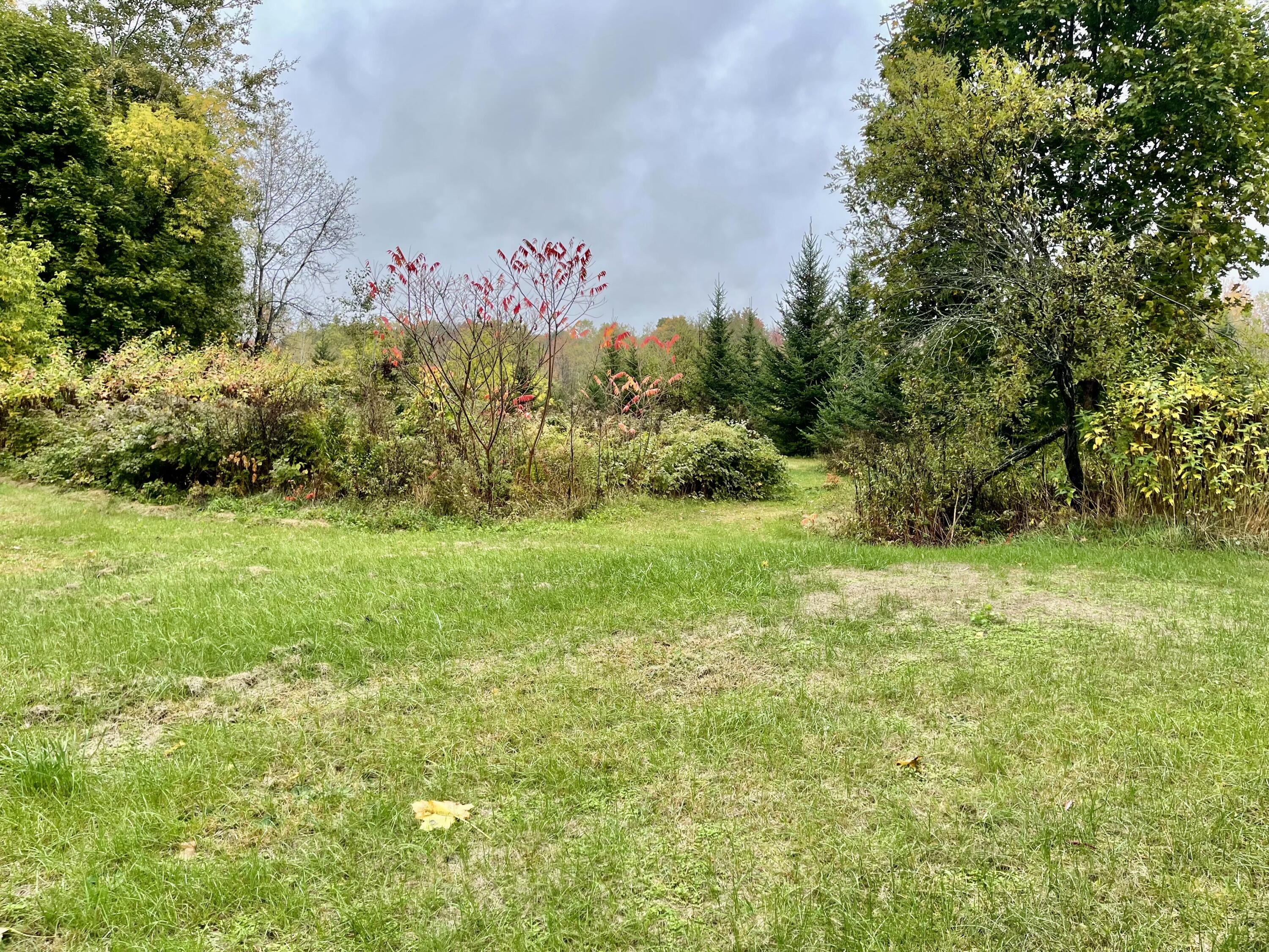 879 Hudson Road Glenburn ME 04401