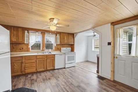 879 Hudson Road Glenburn ME 04401