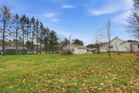 879 Hudson Road Glenburn ME 04401