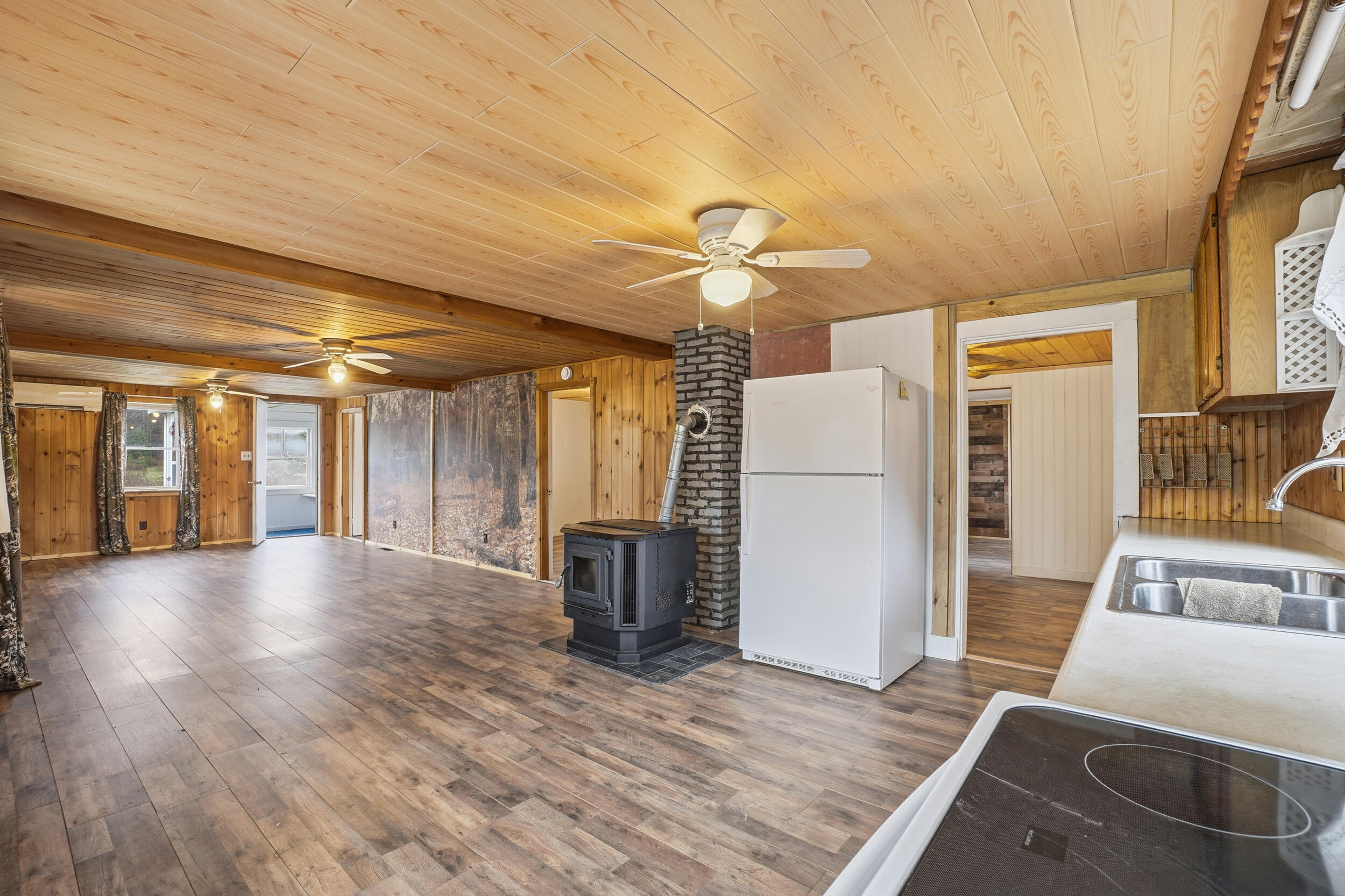 879 Hudson Road Glenburn ME 04401