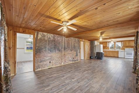 879 Hudson Road Glenburn ME 04401