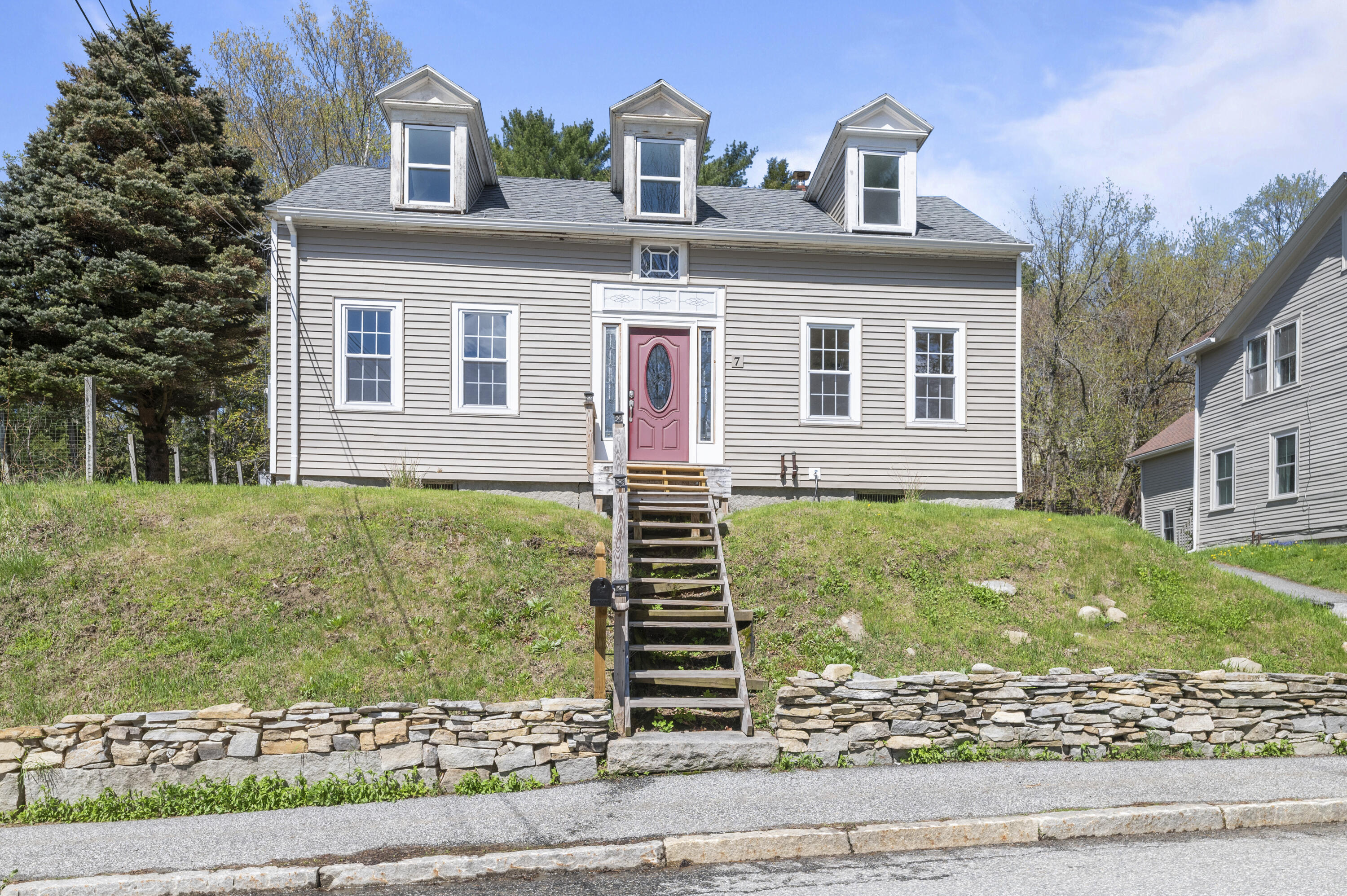 7 Spring Street Hallowell ME 04347