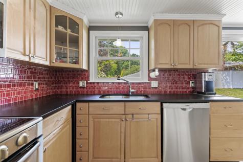 33 Reef Road Cape Elizabeth ME 04107