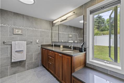 33 Reef Road Cape Elizabeth ME 04107