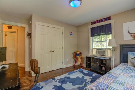 193 W Elm Street Yarmouth ME 04096