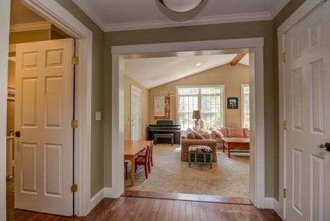 193 W Elm Street Yarmouth ME 04096