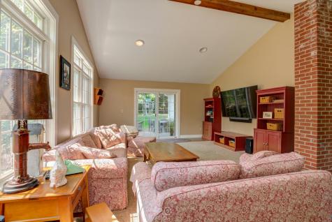 193 W Elm Street Yarmouth ME 04096