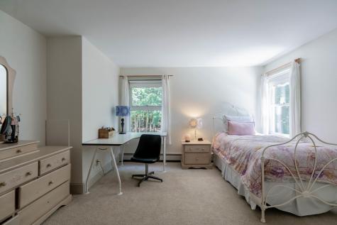 48 Glen Road Yarmouth ME 04096