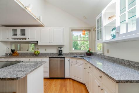 48 Glen Road Yarmouth ME 04096