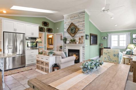 8 Bayview Avenue York ME 03909