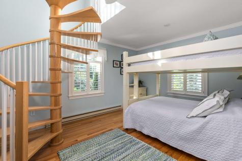 8 Bayview Avenue York ME 03909