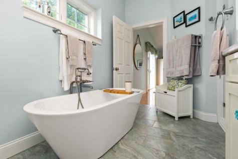 8 Bayview Avenue York ME 03909