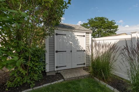 8 Bayview Avenue York ME 03909