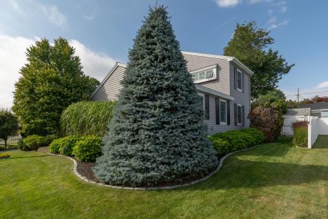 8 Bayview Avenue York ME 03909
