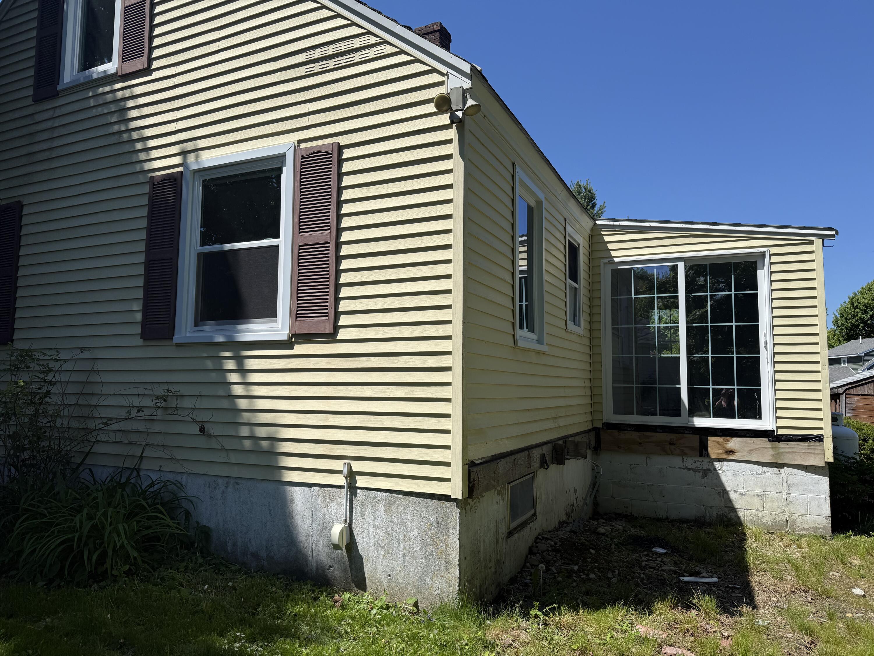 29 Garfield Circle South Portland ME 04106