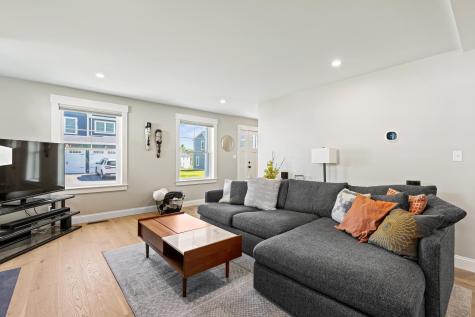 9 Cobblestone Street Falmouth ME 04105