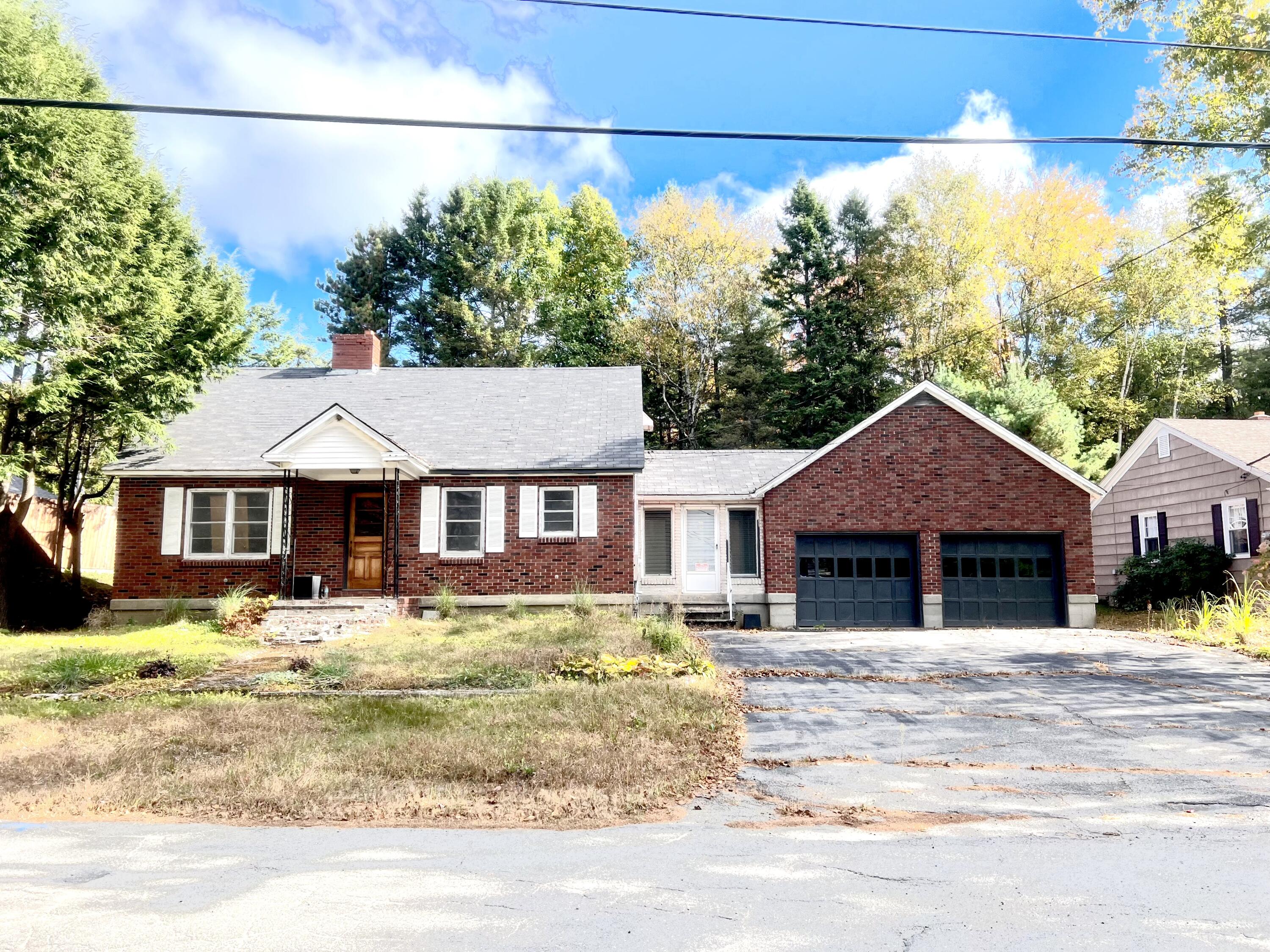 35 Grove Street Millinocket ME 04462