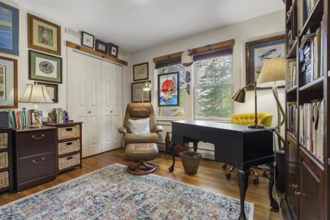 97 Presley Drive Boothbay ME 04544