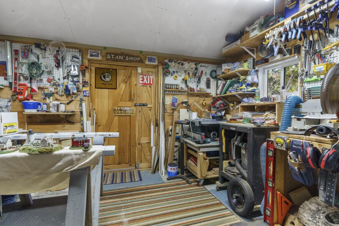 97 Presley Drive Boothbay ME 04544