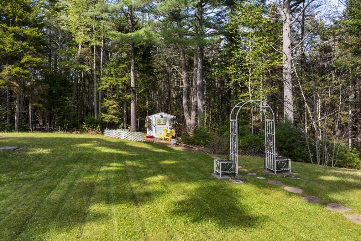 97 Presley Drive Boothbay ME 04544