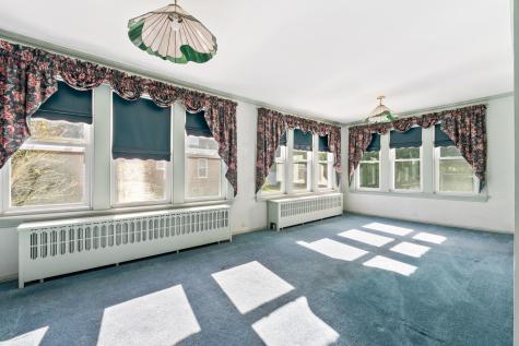 14 Nelke Place Lewiston ME 04240