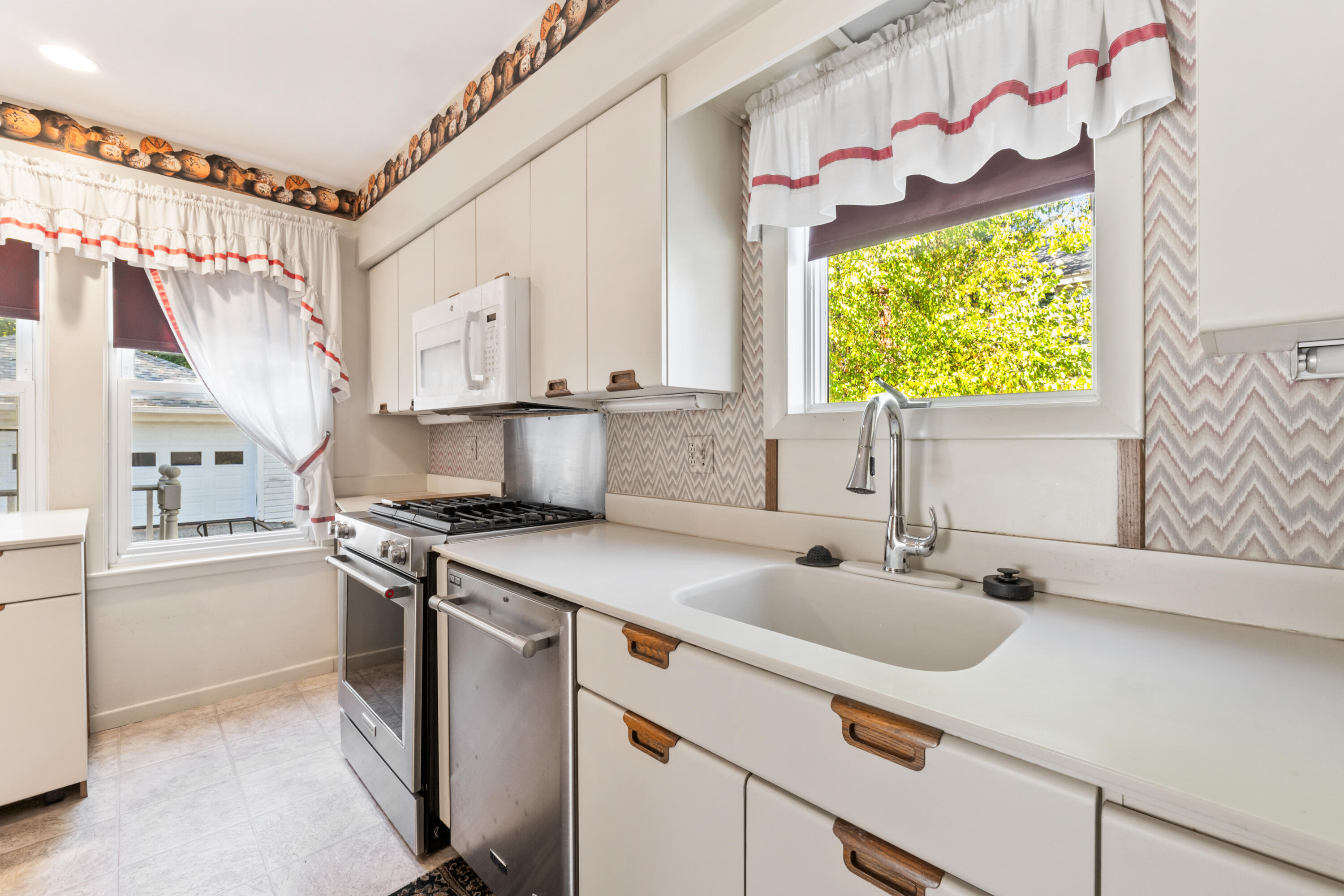 14 Nelke Place Lewiston ME 04240