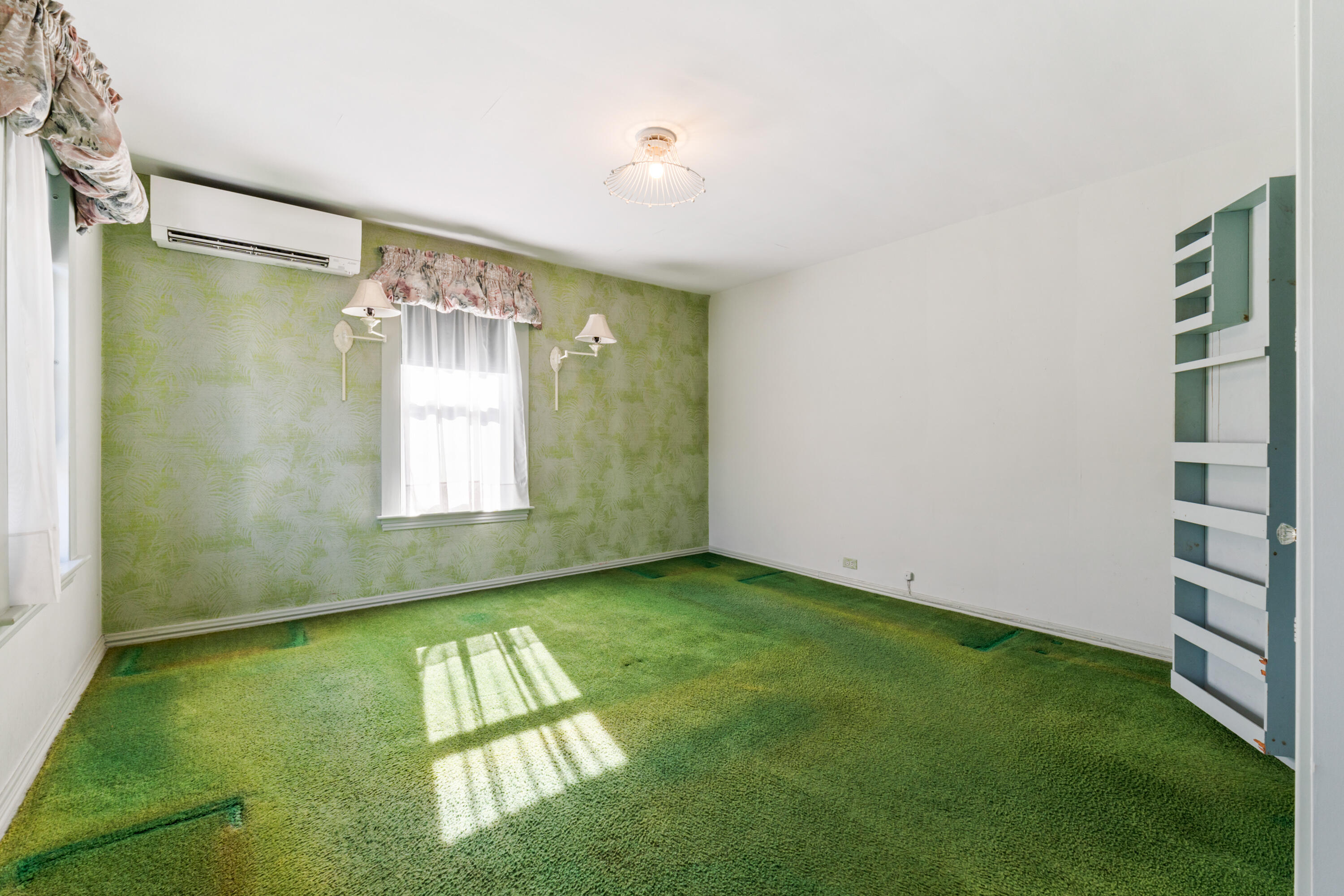 14 Nelke Place Lewiston ME 04240