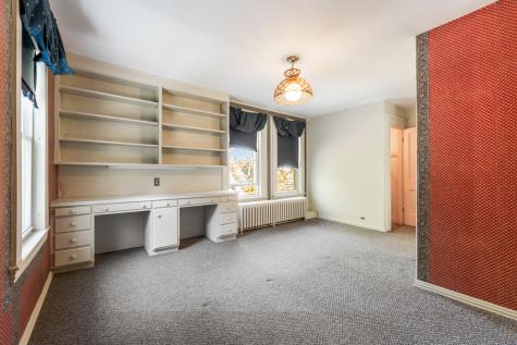 14 Nelke Place Lewiston ME 04240