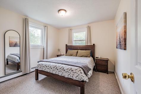218 Middlesex Road Topsham ME 04086