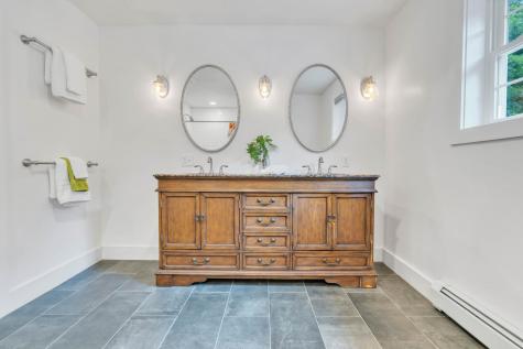 16 Bluestone Lane York ME 03909