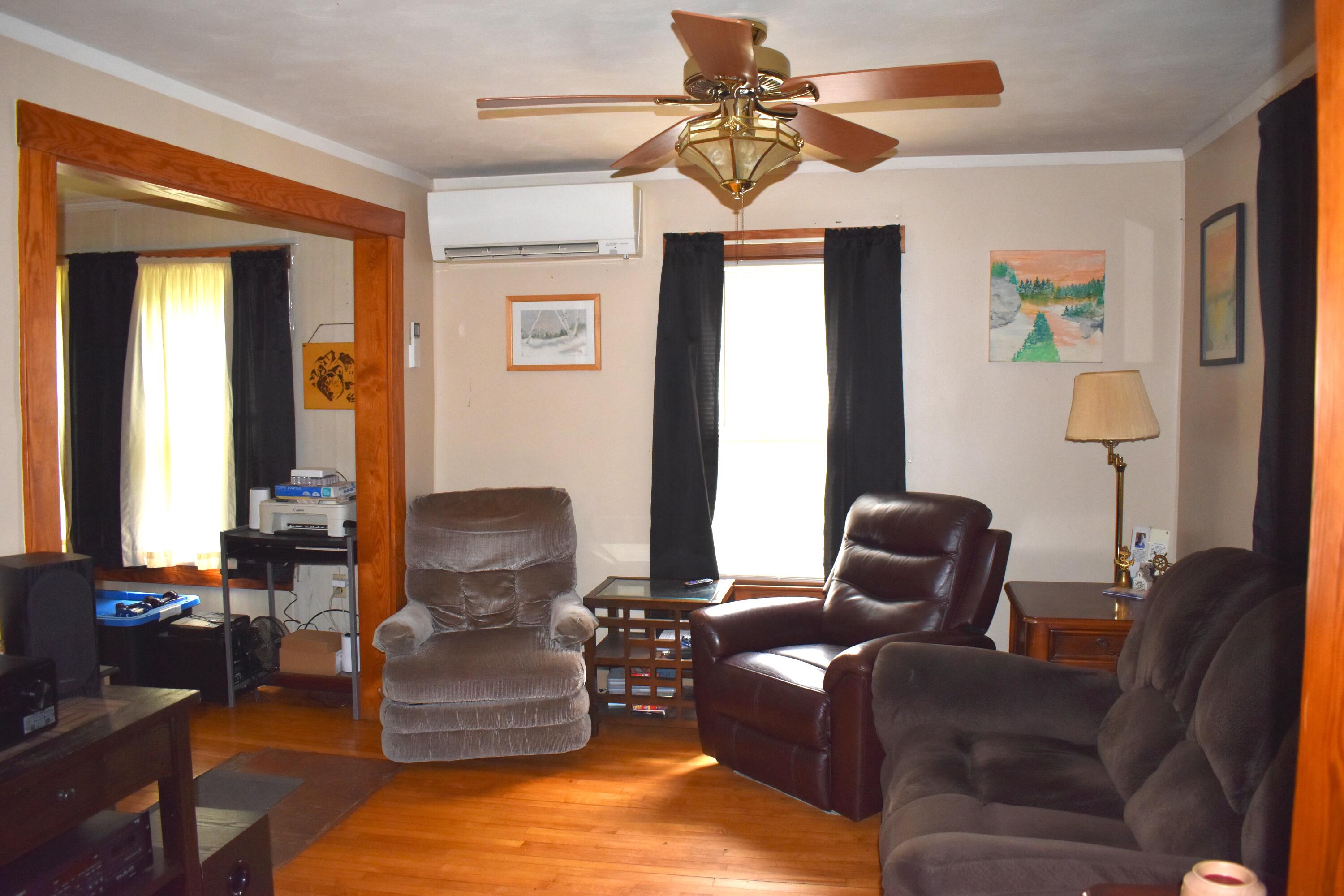 28 Libby Street Lincoln ME 04457
