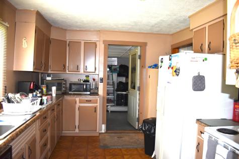 28 Libby Street Lincoln ME 04457