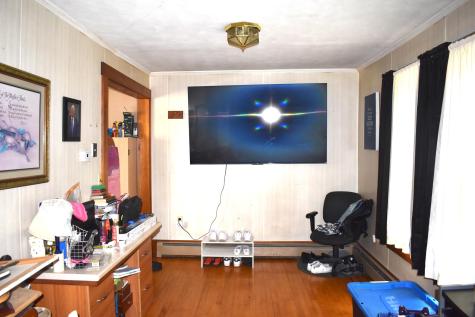 28 Libby Street Lincoln ME 04457