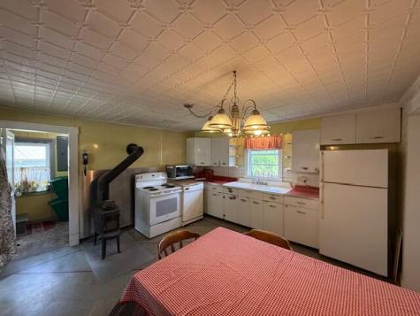 10 Palm Street Baileyville ME 04694