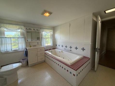 10 Palm Street Baileyville ME 04694