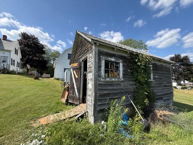 10 Palm Street Baileyville ME 04694