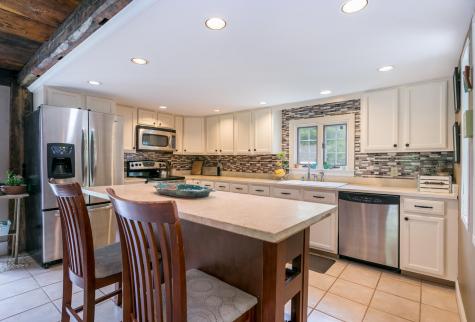 1 Lilac Lane Falmouth ME 04105