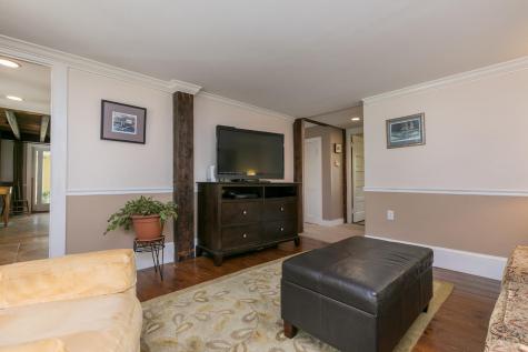 1 Lilac Lane Falmouth ME 04105