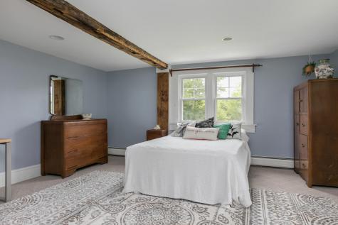 1 Lilac Lane Falmouth ME 04105