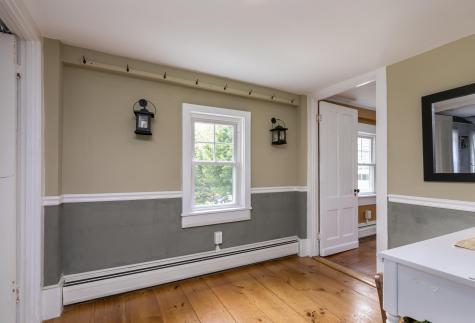 1 Lilac Lane Falmouth ME 04105