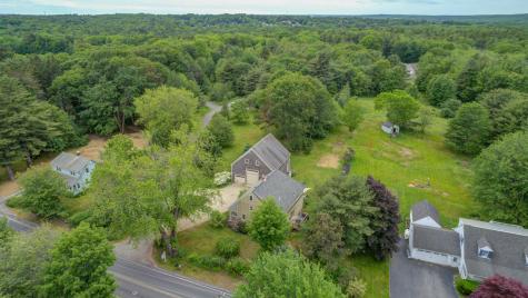 1 Lilac Lane Falmouth ME 04105