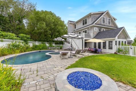 17 Intervale Road York ME 03902