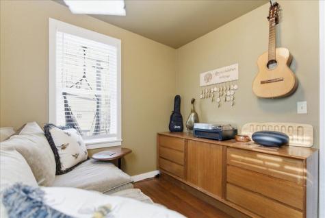 122 Field Avenue Auburn ME 04210