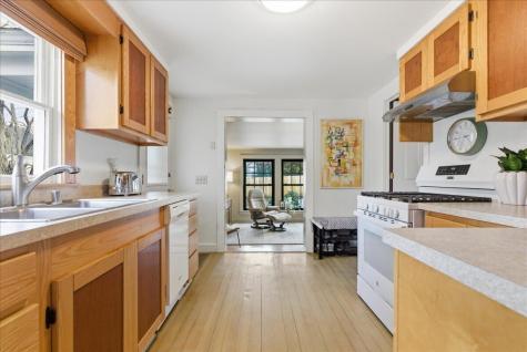 122 Field Avenue Auburn ME 04210