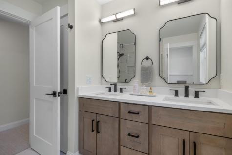5 Taylor Lane Kennebunk ME 04043