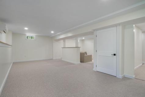 5 Taylor Lane Kennebunk ME 04043