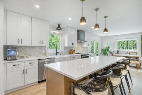 5 Taylor Lane Kennebunk ME 04043